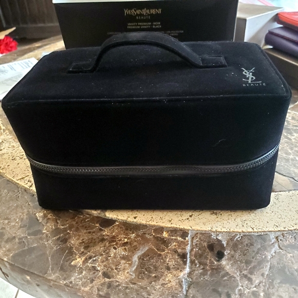 Ysl Yves Saint Laurent  premium zipper  vanity makeup case black noir New in box - Picture 3 of 10